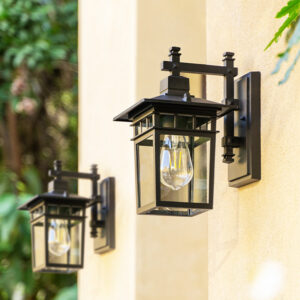 Elegant Outdoor Lantern Light