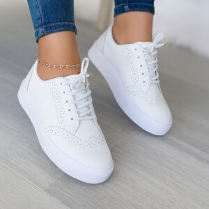 Flat Sneakers for Women